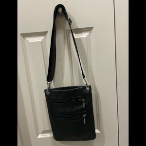 Margot New York 100% leather crossbody bag